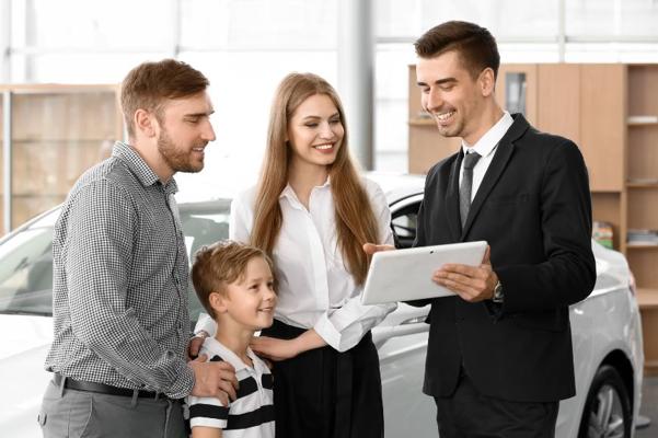 Navigating the Auto Lease Market: How an Auto Broker Can Help